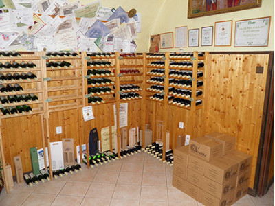 Vinárna s vinotékou Vinárna s vinotékou